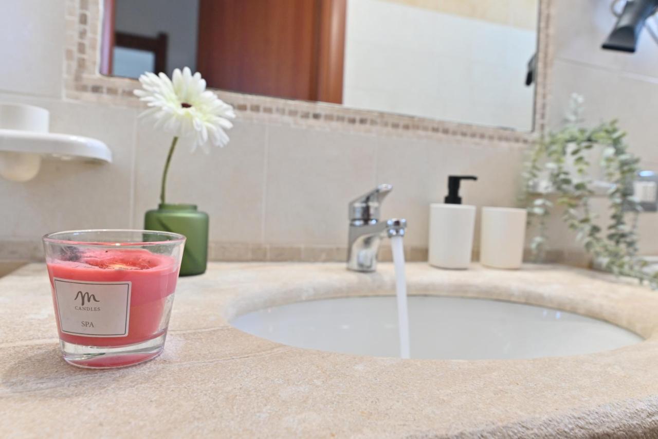 Izzhome Flamingo Pula Zewnętrze zdjęcie